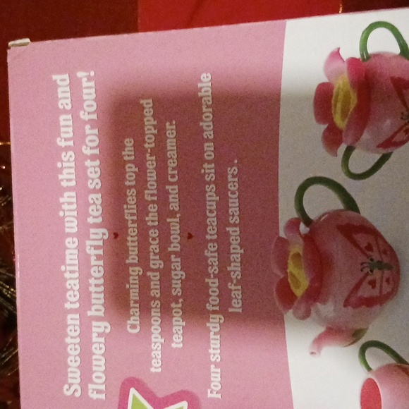 Melissa & Doug 15 Pieces BUTTERFLY TEA SET. NWOT. - Picture 4 of 4